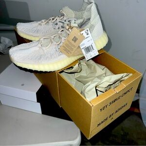Adidas Yeezy 350 v2 
Size 7.5 mens 
New in box with tags 
ship next business day